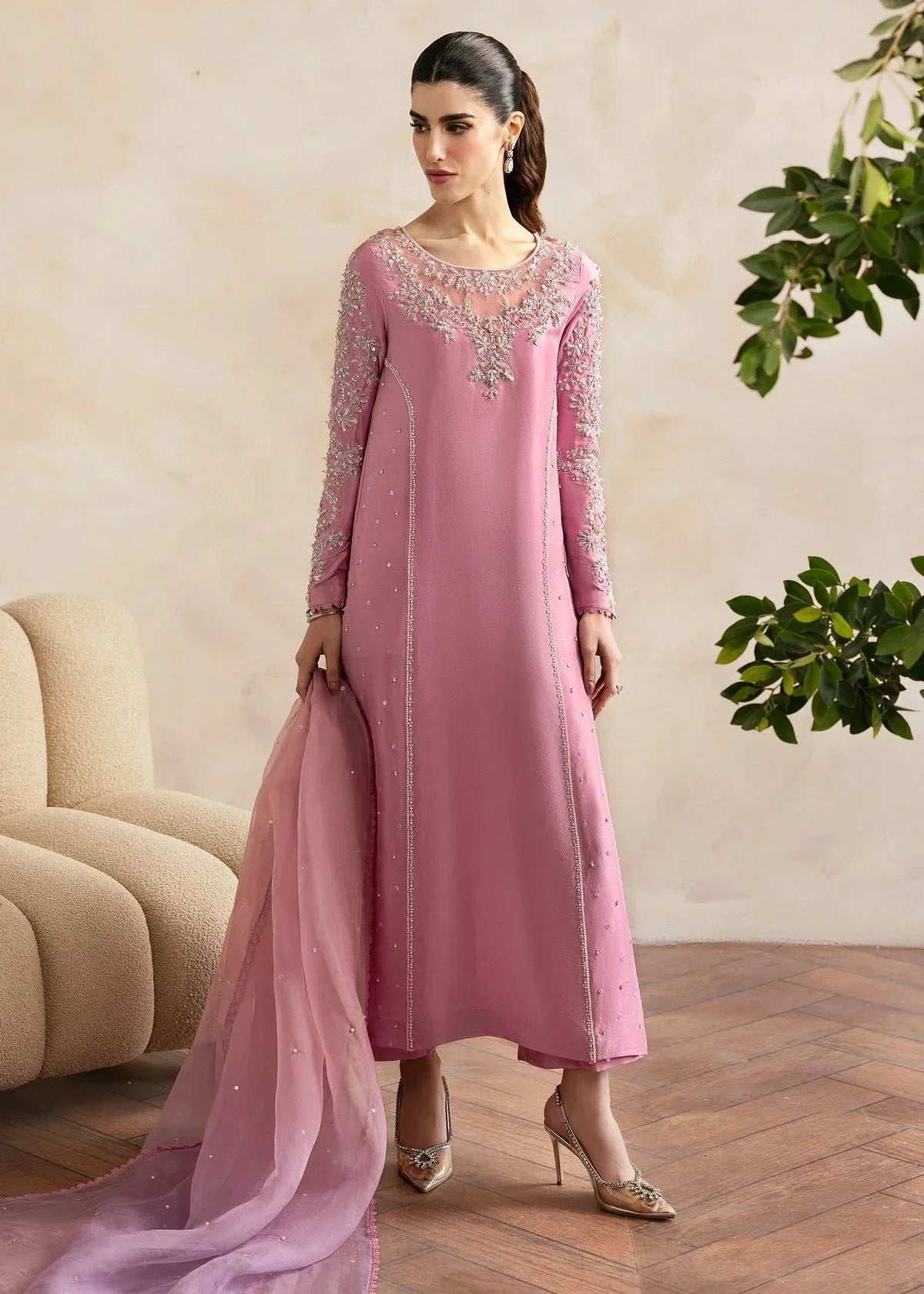 lookbook image shop_this_look_EcLGgQ