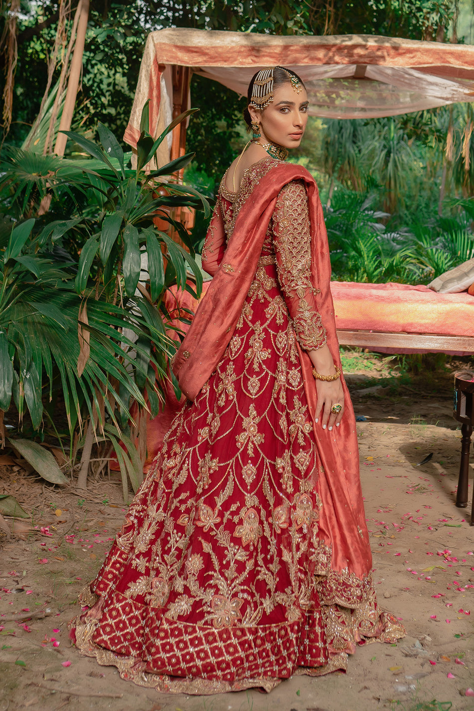 AKB22-4 BULBUL - BRIDAL